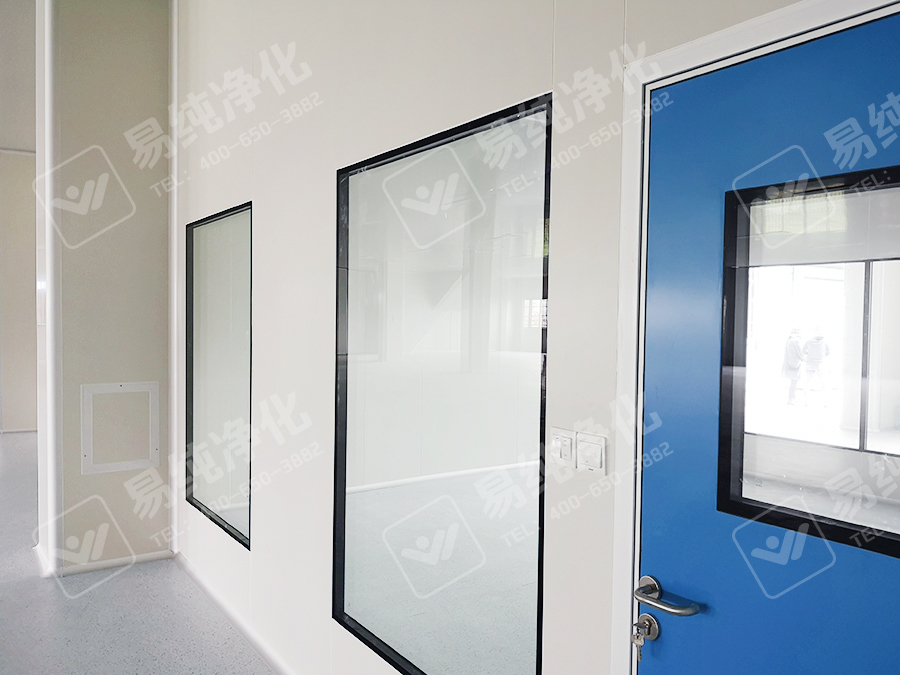 洁净门使用成品净化钢质门，净化窗采用成品双层真空钢化玻璃窗.jpg